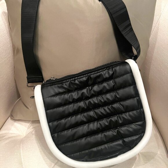 Think Rolyn Crossover Bag - Picture 1 of 7